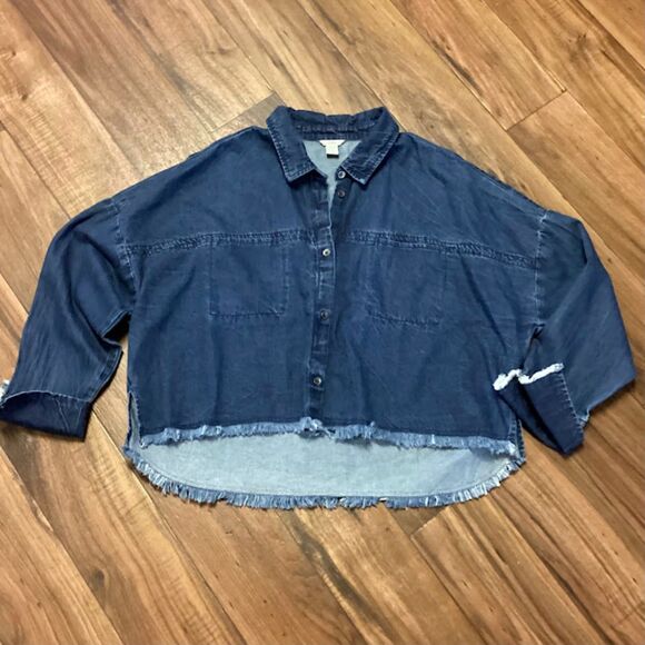 Guess Blue Denim Drop Shoulder Boxy Frayed Hem Jacket/Top in Medium - Picture 6 of 8